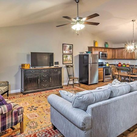 Pet-Friendly Brownsville Retreat With Porch! Sloans Crossing Εξωτερικό φωτογραφία