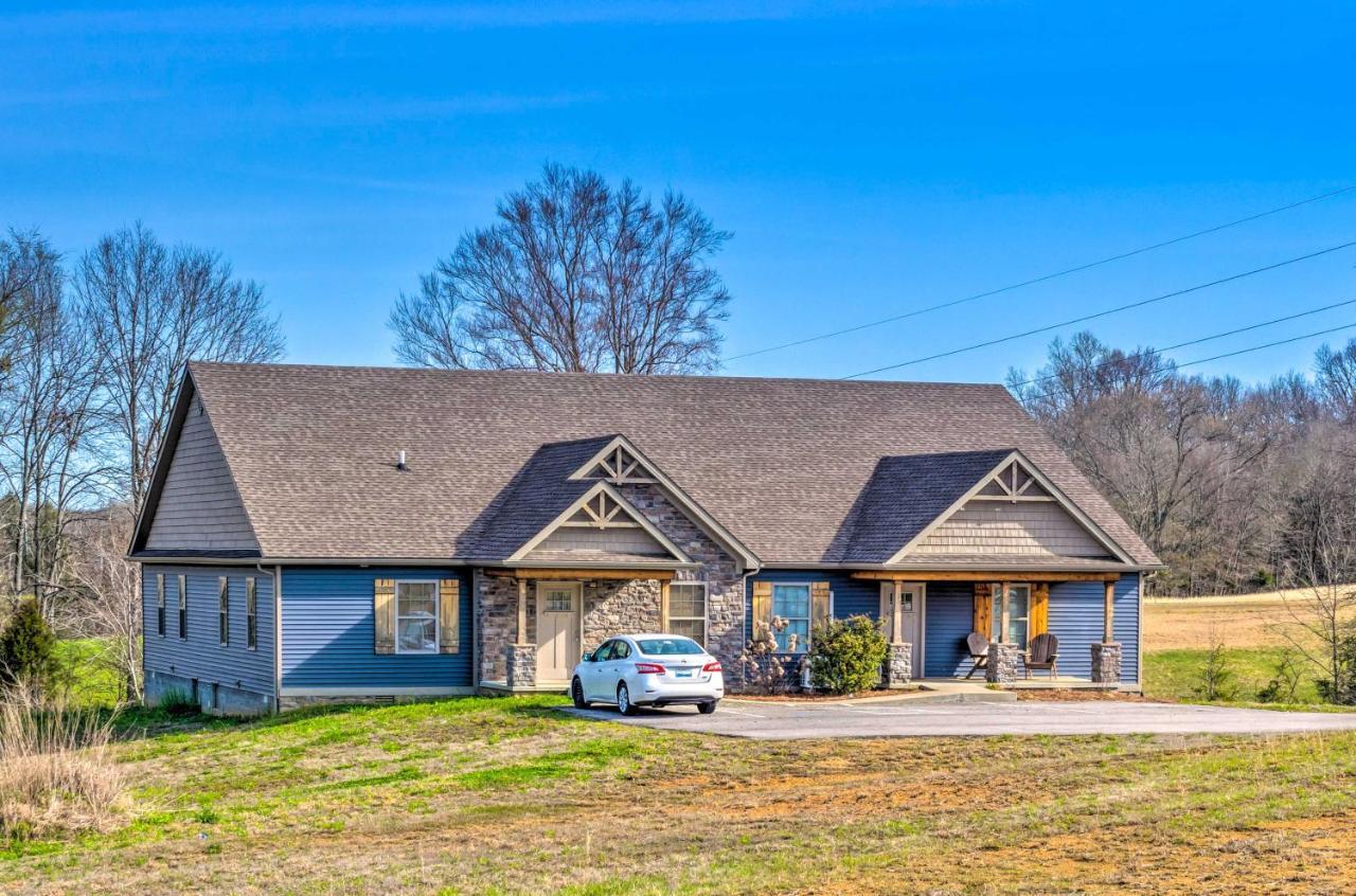 Pet-Friendly Brownsville Retreat With Porch! Sloans Crossing Εξωτερικό φωτογραφία